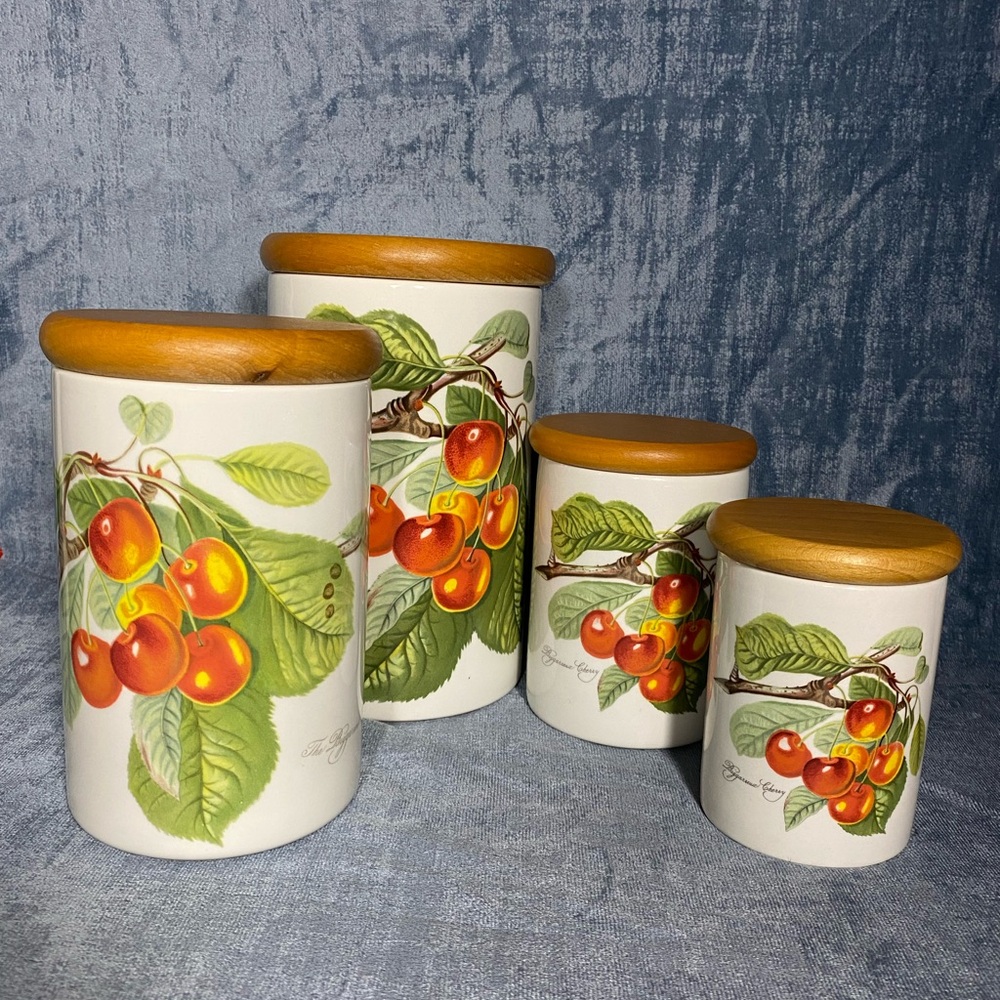 Set of 4 Portmeirion Pomona Biggarreux Cherry Kitchen Canister Jar & Wooden Lid